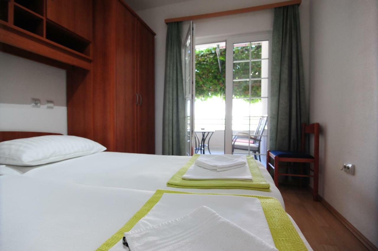 Milic Apartments Makarska Extérieur photo