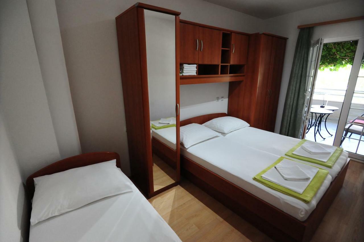 Milic Apartments Makarska Extérieur photo