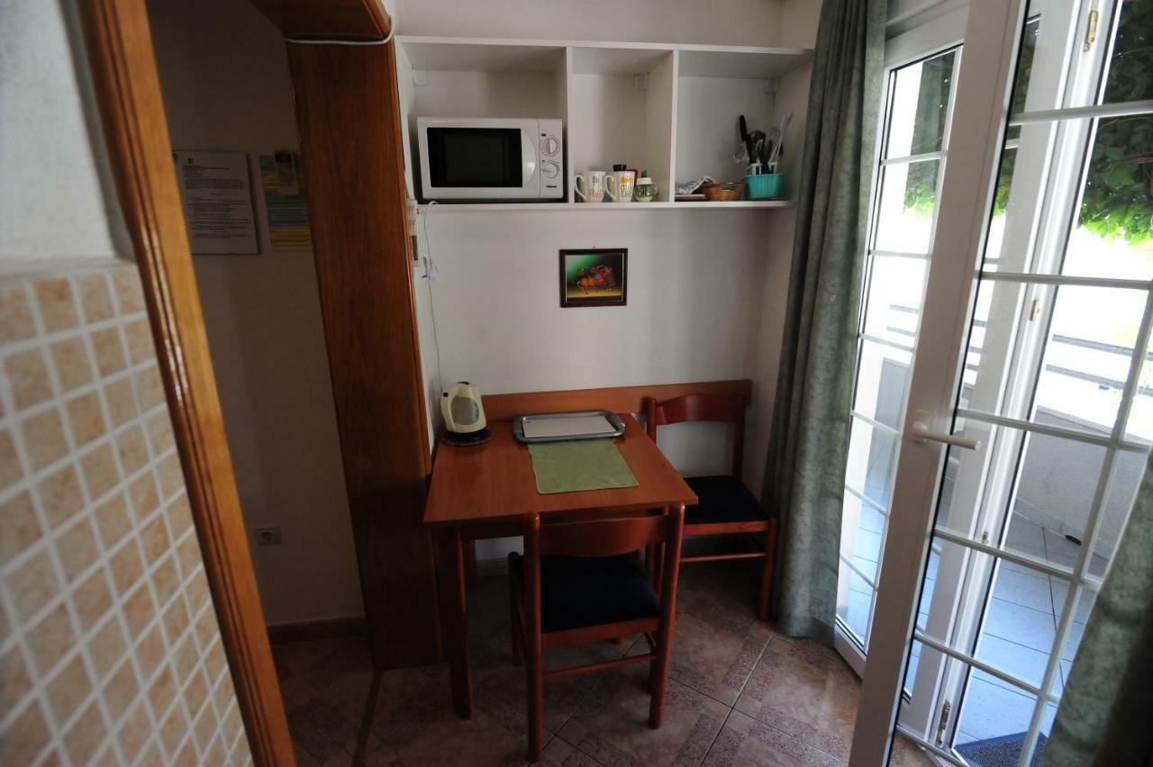 Milic Apartments Makarska Extérieur photo